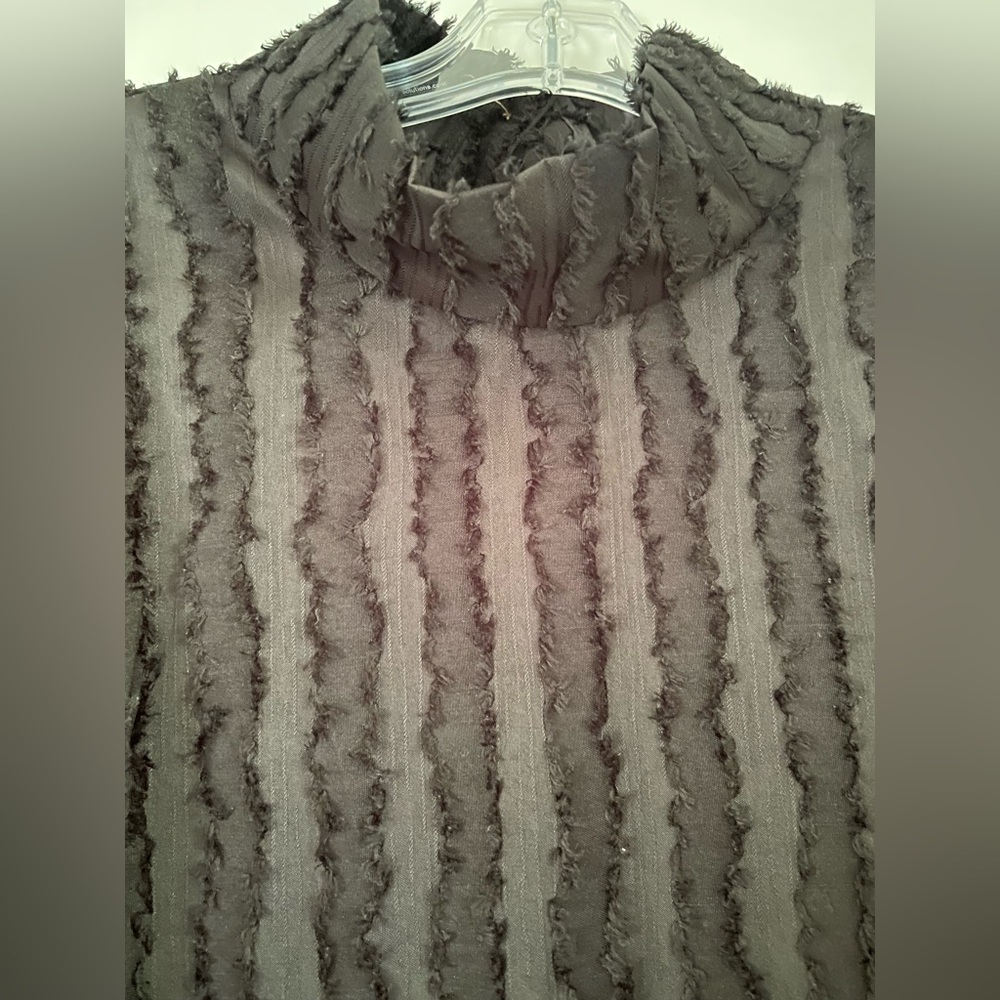 BURU Mod Top - Size S - Picture 2 of 4
